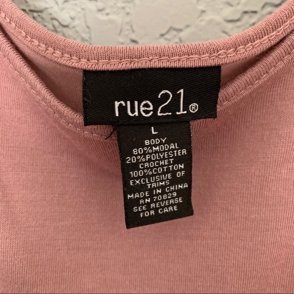 Rue 21 Blouse L - Picture 2 of 4